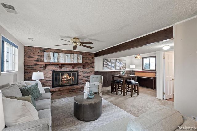 3606 Hi Lure Drive, Lake Orion, MI 48360