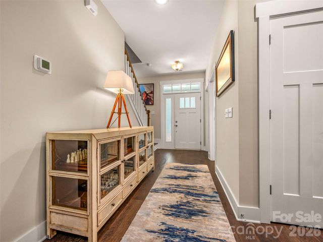 217 Hogans View Circle, Hendersonville, NC 28739