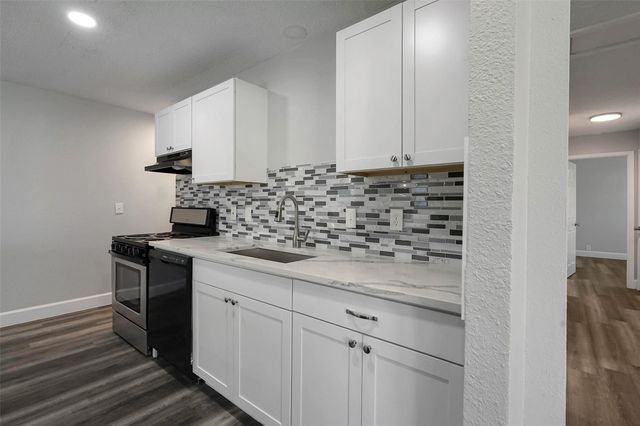 9 Becca Court A, Brookshire, TX 77423