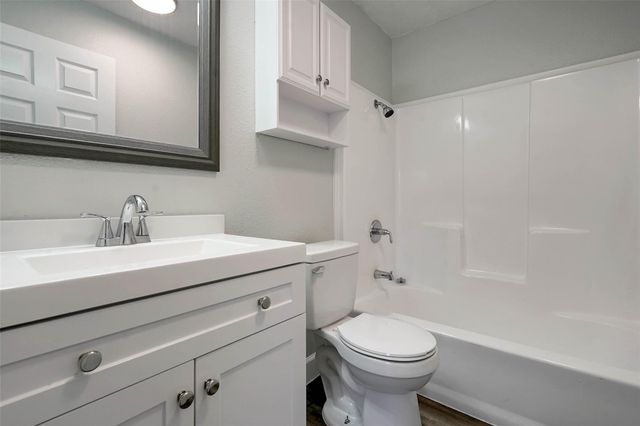 9 Becca Court A, Brookshire, TX 77423