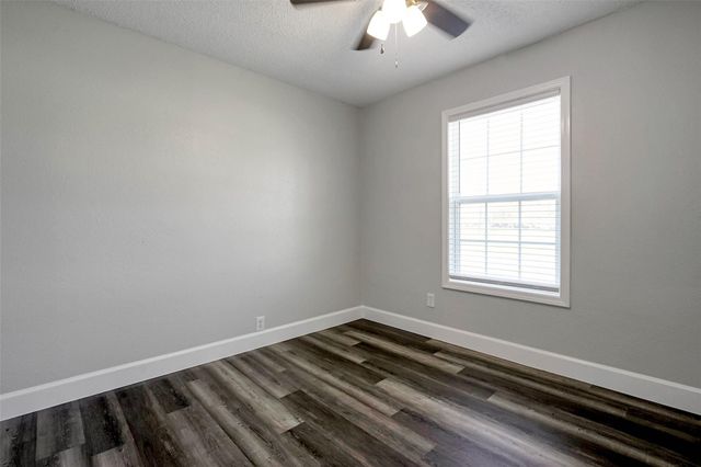 9 Becca Court A, Brookshire, TX 77423
