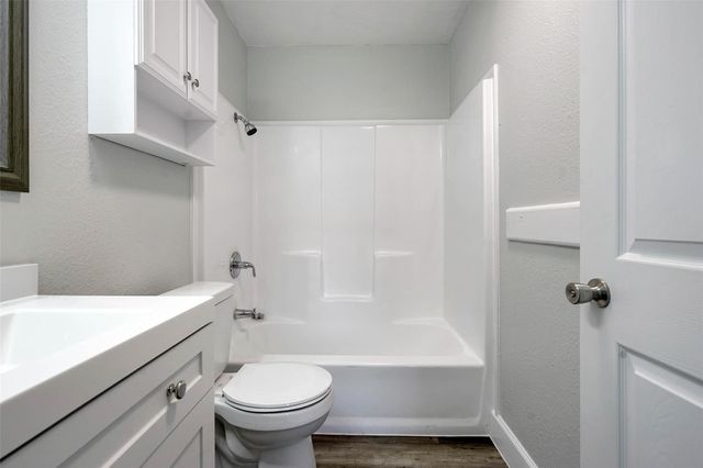 9 Becca Court A, Brookshire, TX 77423