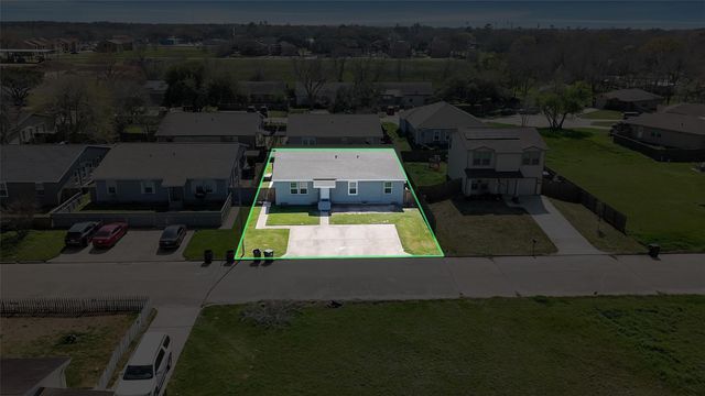 9 Becca Court A, Brookshire, TX 77423