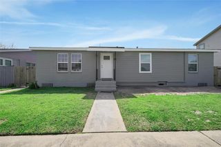 9 Becca Court A, Brookshire, TX 77423