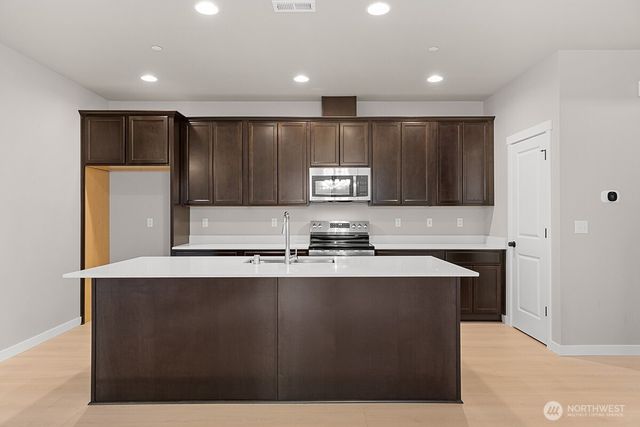 4806 83rd Avenue NE, Marysville, WA 98270