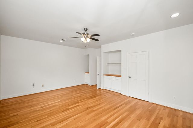3025 Bissonnet Street, Houston, TX 77005