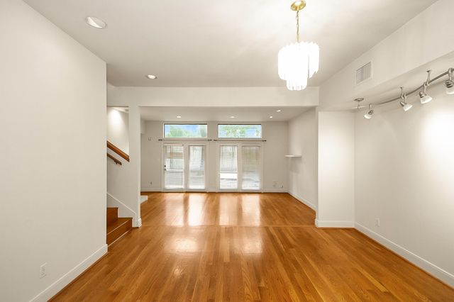 3025 Bissonnet Street, Houston, TX 77005