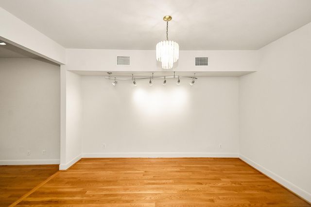 3025 Bissonnet Street, Houston, TX 77005