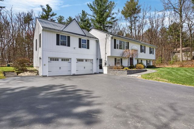 5 Maureen Lane, Hudson, NH 03051