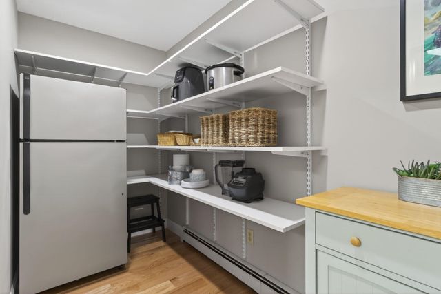 5 Maureen Lane, Hudson, NH 03051