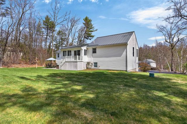 5 Maureen Lane, Hudson, NH 03051