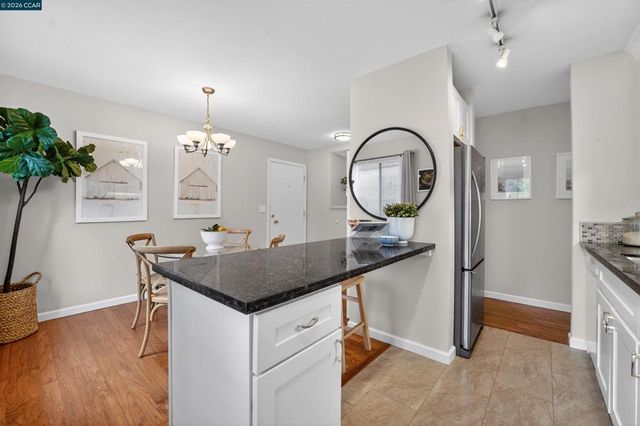 1241 Homestead 211, Walnut Creek, CA 94598