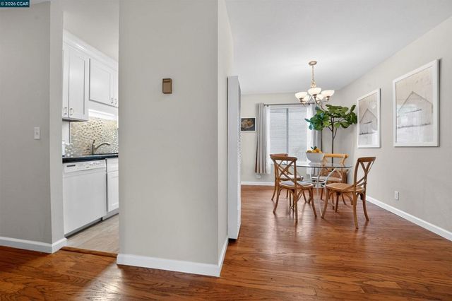1241 Homestead 211, Walnut Creek, CA 94598