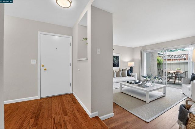 1241 Homestead 211, Walnut Creek, CA 94598