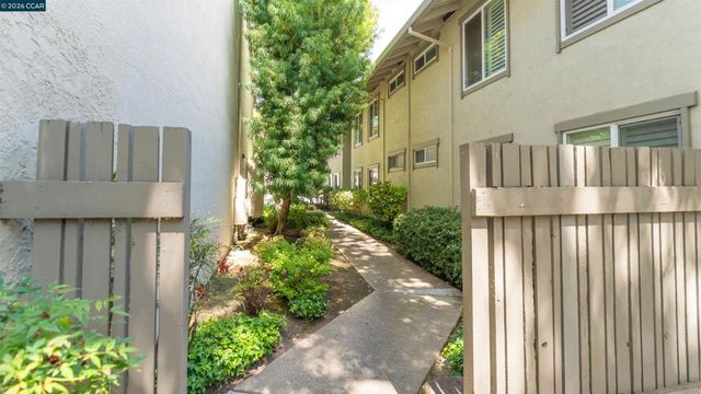1241 Homestead 211, Walnut Creek, CA 94598
