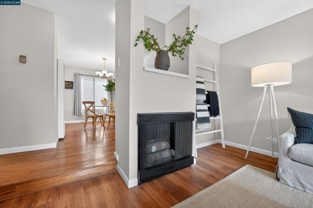 1241 Homestead 211, Walnut Creek, CA 94598