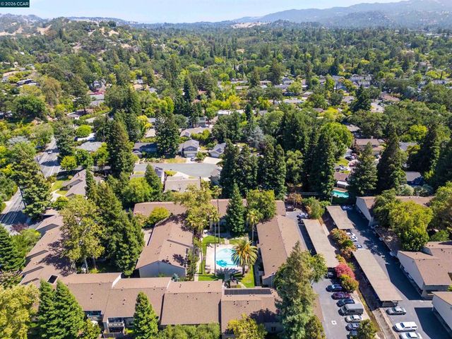 1241 Homestead 211, Walnut Creek, CA 94598