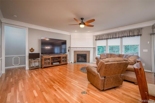 292 Bryce Court, Howell, MI 48843