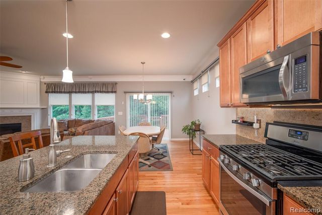 292 Bryce Court, Howell, MI 48843