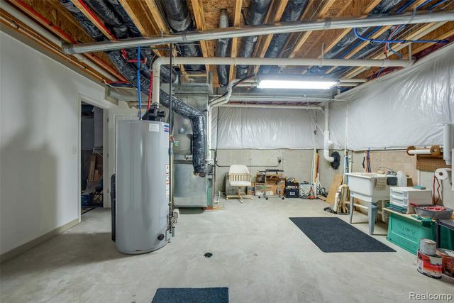 292 Bryce Court, Howell, MI 48843