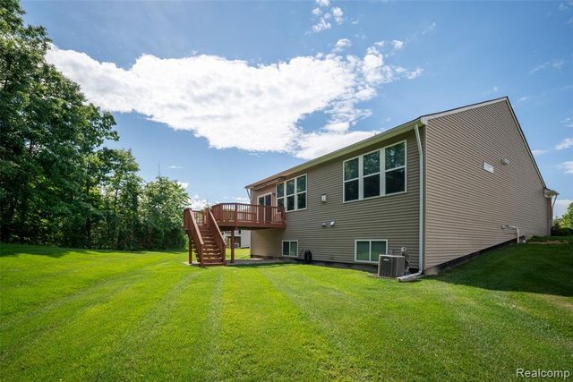 292 Bryce Court, Howell, MI 48843