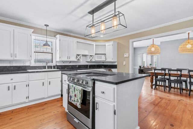 1723 S Jefferson Avenue, Springfield, MO 65807