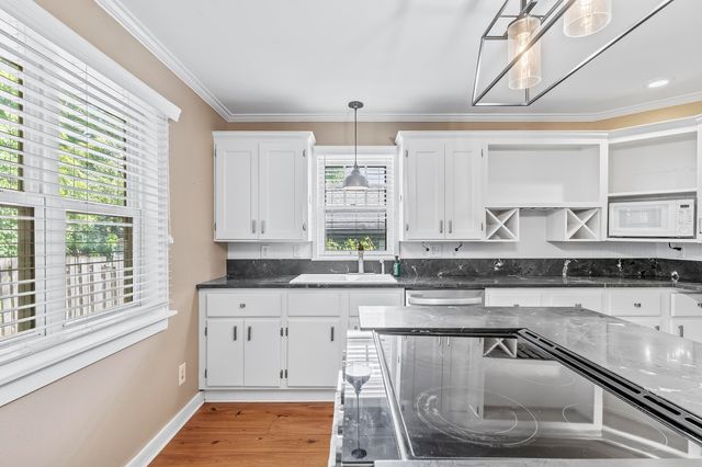 1723 S Jefferson Avenue, Springfield, MO 65807