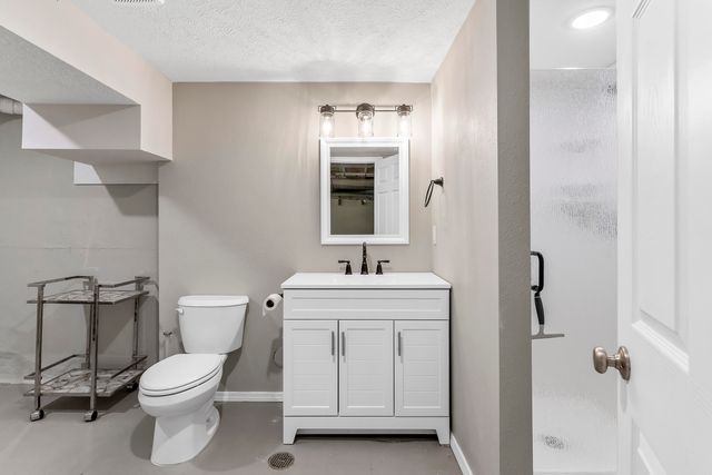 1723 S Jefferson Avenue, Springfield, MO 65807
