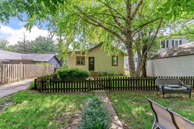 1723 S Jefferson Avenue, Springfield, MO 65807