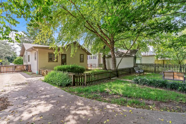 1723 S Jefferson Avenue, Springfield, MO 65807