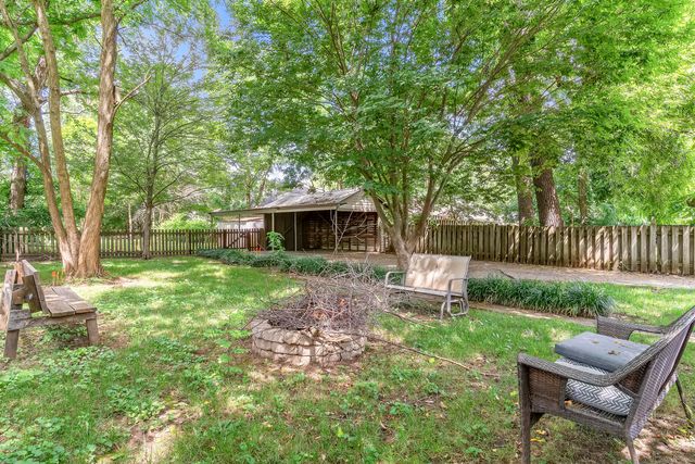 1723 S Jefferson Avenue, Springfield, MO 65807