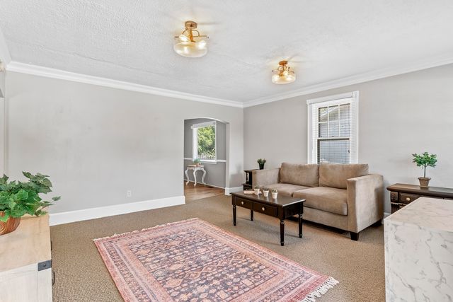 1723 S Jefferson Avenue, Springfield, MO 65807