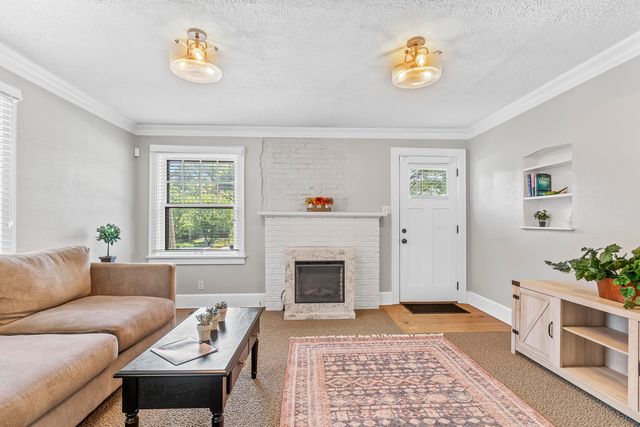 1723 S Jefferson Avenue, Springfield, MO 65807