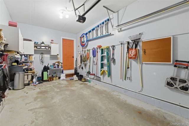 64 Tee Lane, Red Hook, NY 12571