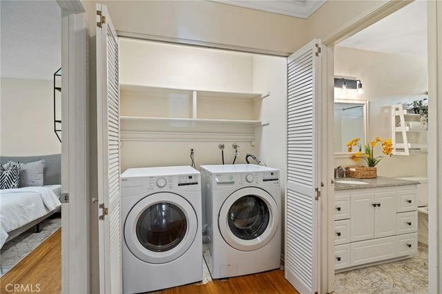 77 Greenbough 155, Irvine, CA 92614