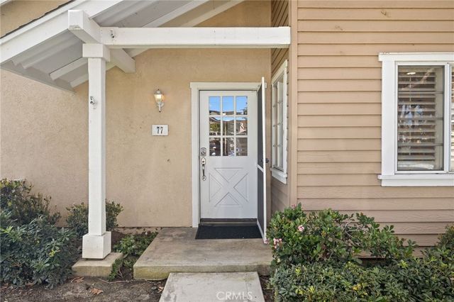 77 Greenbough 155, Irvine, CA 92614