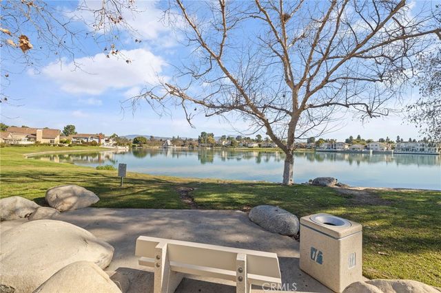 77 Greenbough 155, Irvine, CA 92614