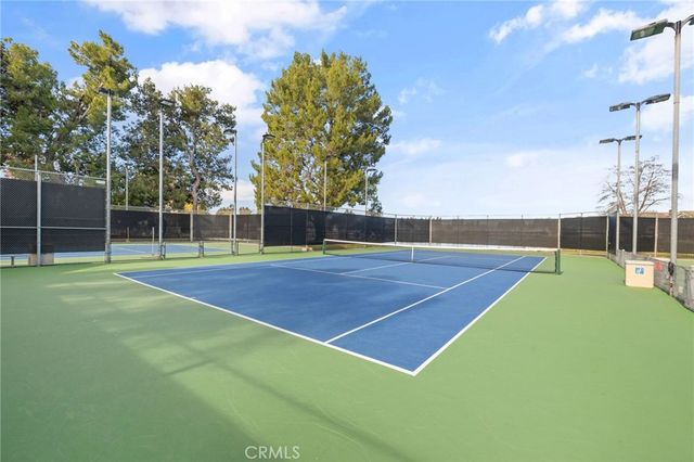 77 Greenbough 155, Irvine, CA 92614