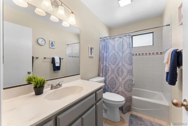 16333 Bassett, Ramona, CA 92065