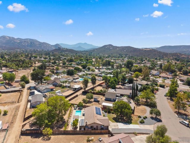16333 Bassett, Ramona, CA 92065