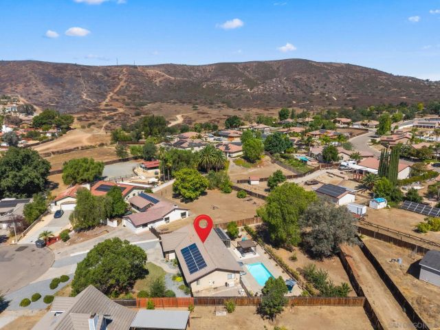 16333 Bassett, Ramona, CA 92065