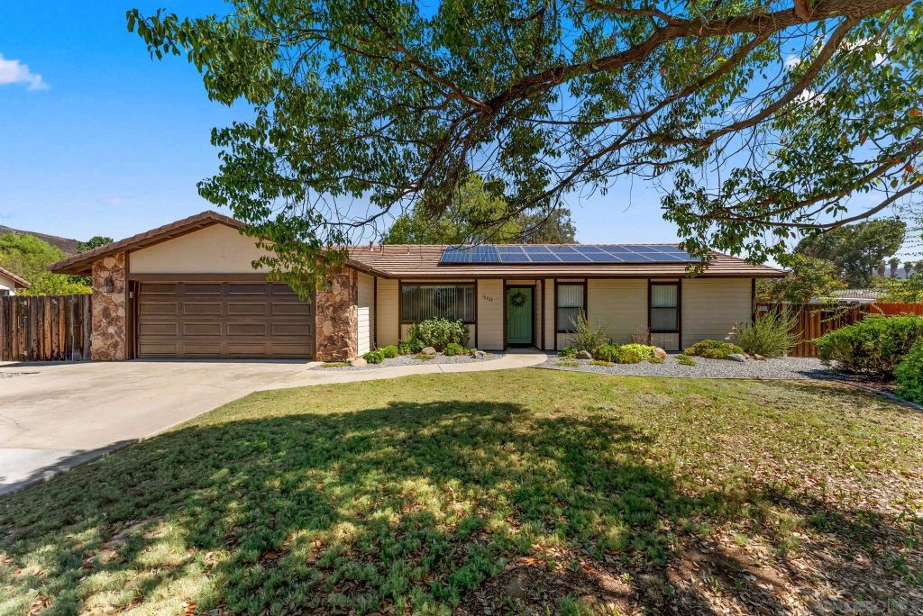 16333 Bassett, Ramona, CA 92065