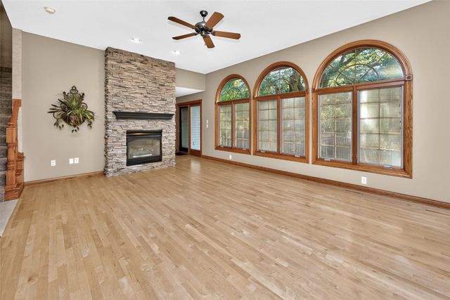 3604 129th Street, Urbandale, IA 50323