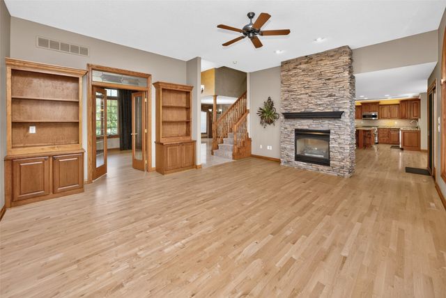 3604 129th Street, Urbandale, IA 50323
