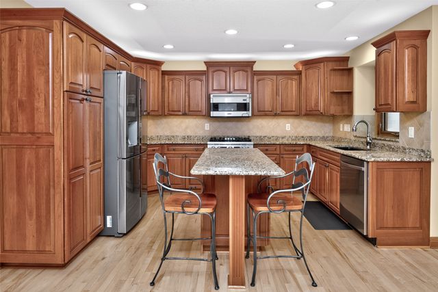 3604 129th Street, Urbandale, IA 50323