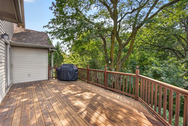 3604 129th Street, Urbandale, IA 50323