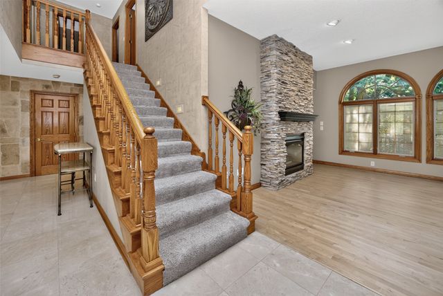 3604 129th Street, Urbandale, IA 50323