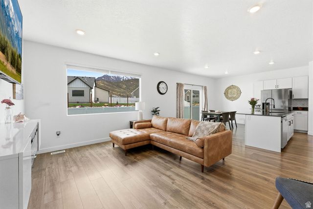 1209 S RED CLIFF DR, Santaquin, UT 84655