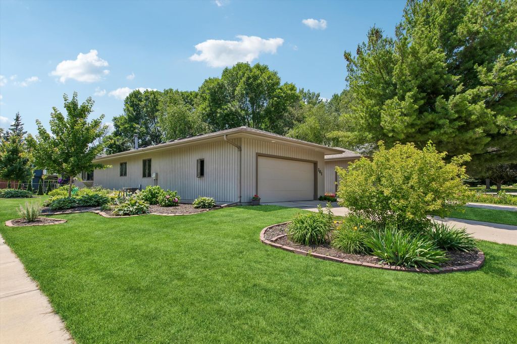 701 Hackerson Court, Northfield, MN 55057 — exterior