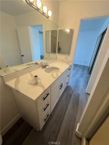 700 West La Veta Avenue E4, Orange, CA 92868